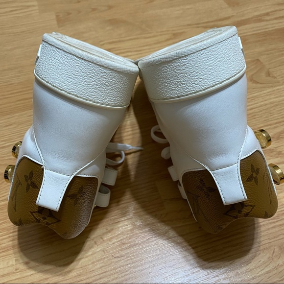 RARE Louis Vuitton Calfskin Reverse Monogram Boombox High top Sneakers White - Picture 10 of 10
